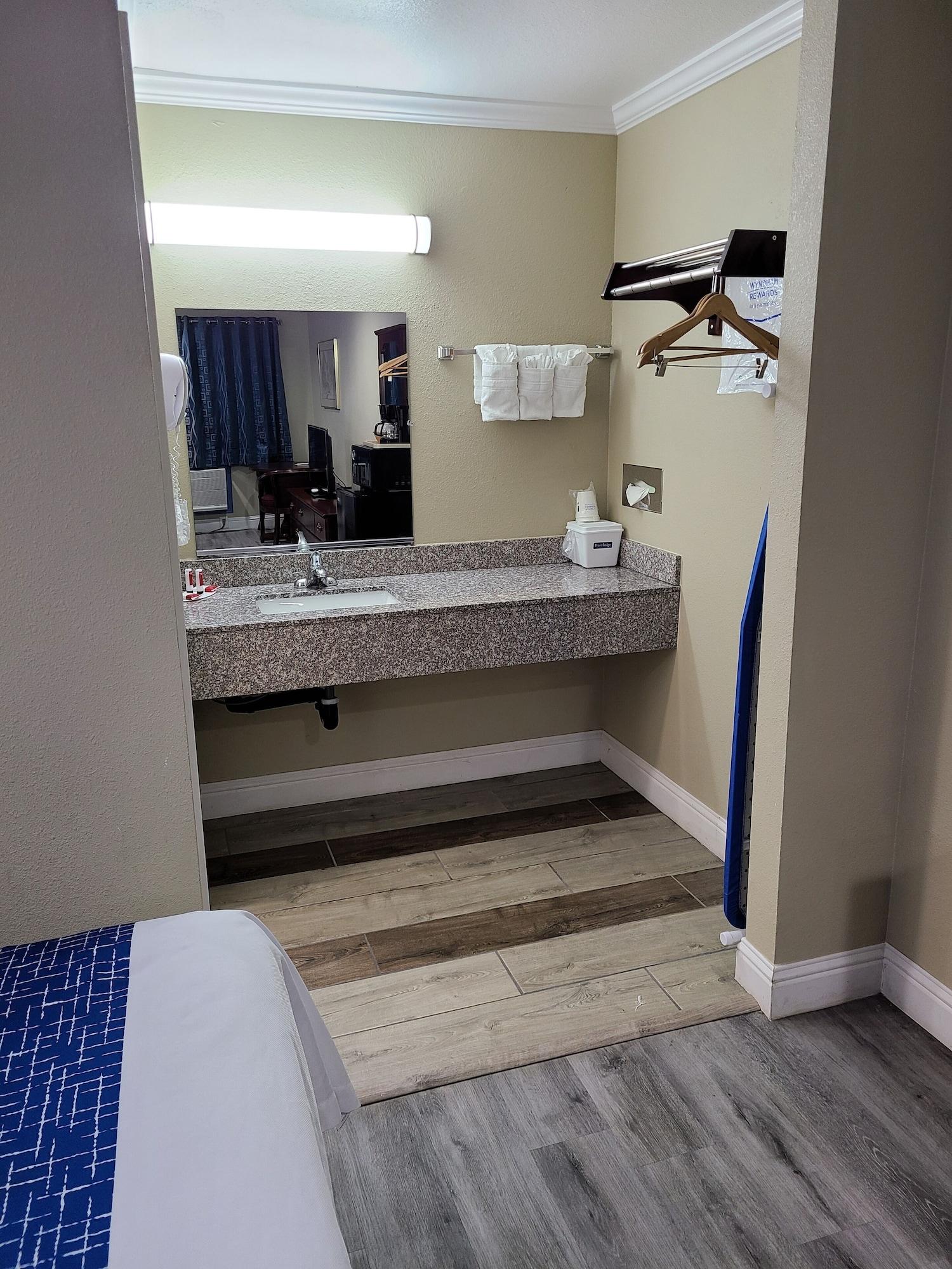 Travelodge By Wyndham Clearlake Exterior foto