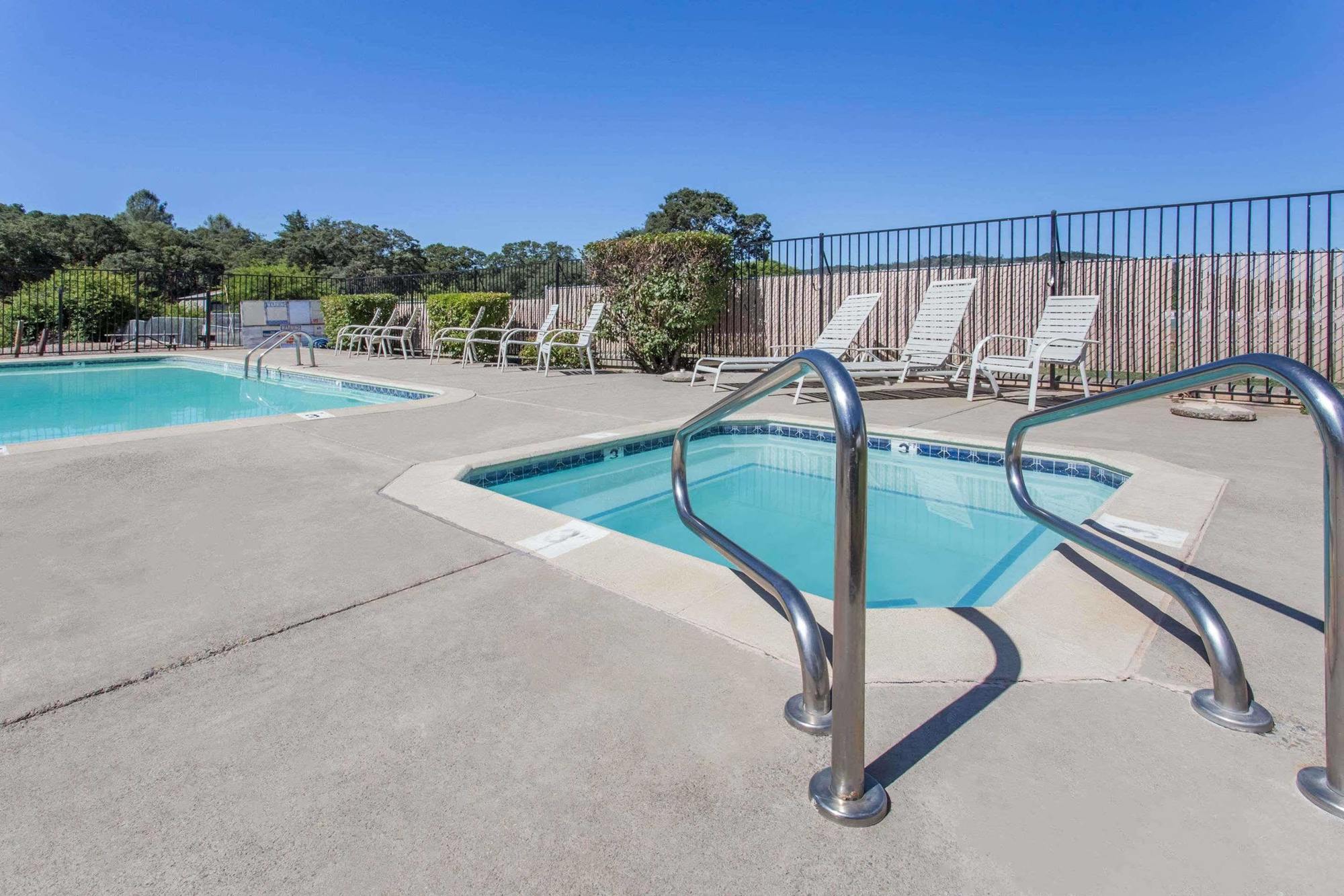 Travelodge By Wyndham Clearlake Exterior foto